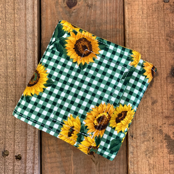 Universal Drink COW - Green Gingham Sunflowers
