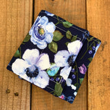 Universal Drink COW - Navy Flowers